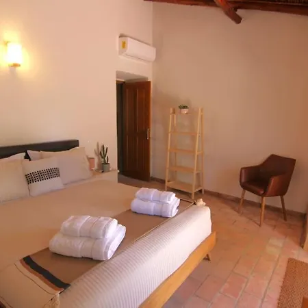 Lobo Algarve Санта-Барбара-де-Некс